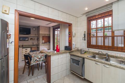 Image 35 - 221653