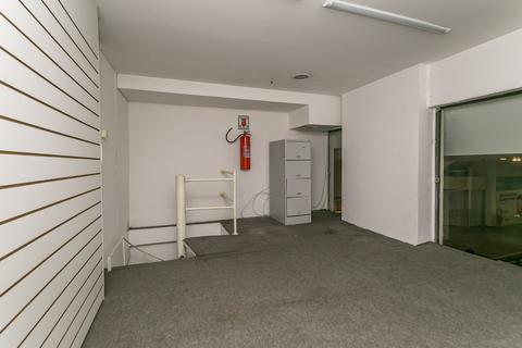 Image 8 - 221697