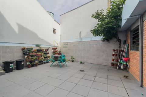 Image 40 - 221827