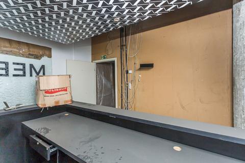Image 32 - 222055