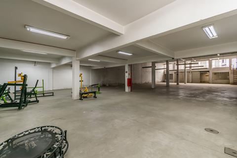 Image 3 - 222325