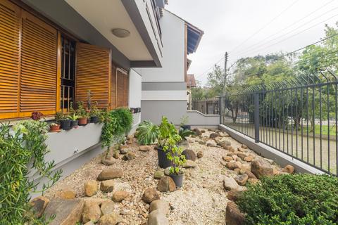 Image 44 - 222444
