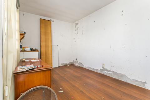 Image 31 - 222497