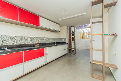 Image 34 - 222898