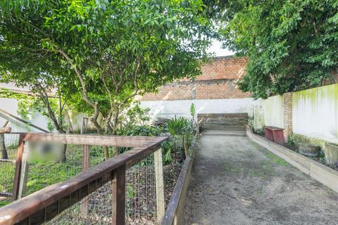 Image 35 - 223055
