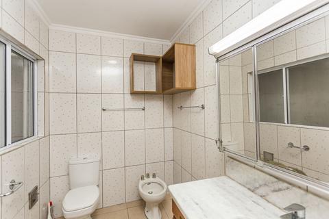 Image 11 - 223210