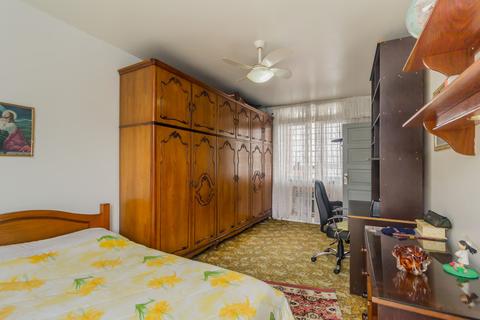 Image 35 - 223556