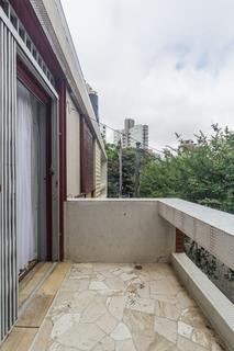 Image 36 - 223556