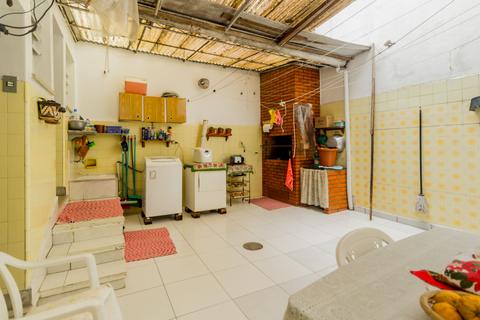 Image 47 - 223556