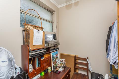 Image 41 - 223585