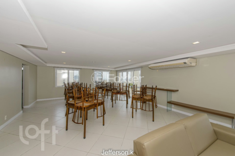 Image 10 - 223867