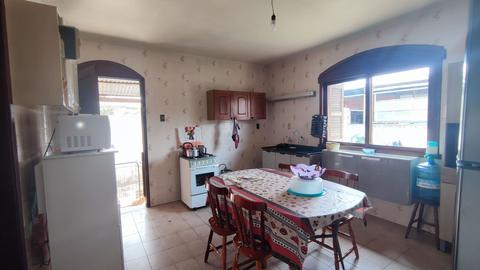 Image 4 - 225027