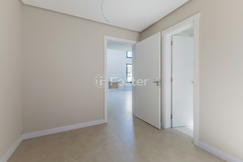Image 35 - 225447