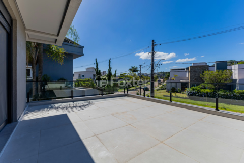 Image 62 - 225447