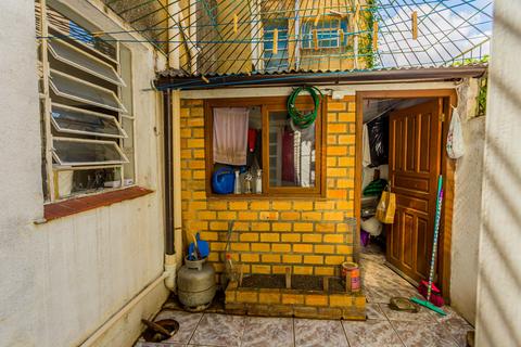Image 17 - 225594