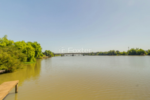 Image 43 - 225611