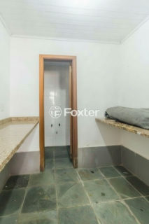 Image 32 - 225611