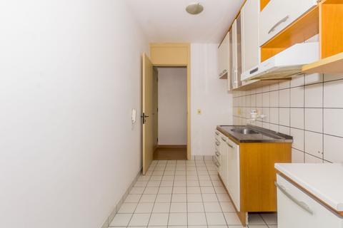 Image 6 - 225656