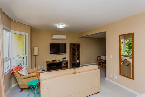 Image 3 - 225720