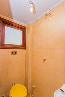 Image 31 - 225743