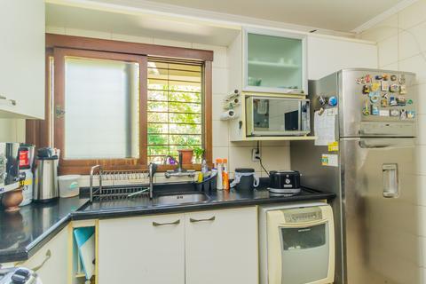 Image 37 - 225850