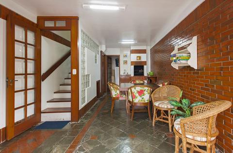 Image 22 - 225869