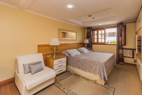 Image 34 - 225955