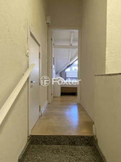 Image 11 - 226628