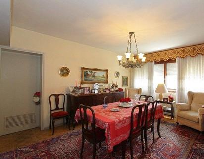 Image 15 - 226632