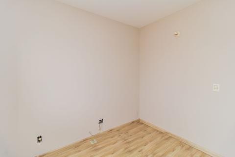 Image 10 - 226660