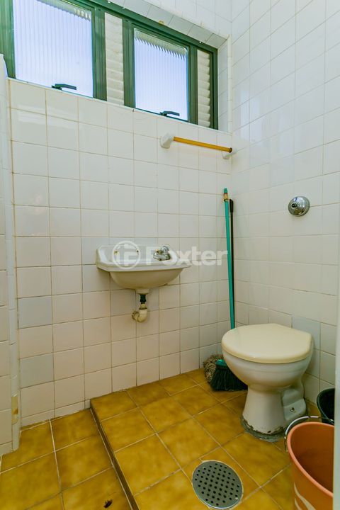 Image 37 - 226843