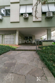 Image 33 - 227200