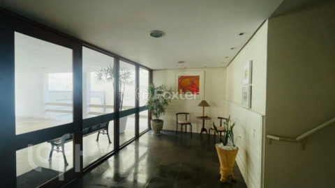 Image 25 - 227528