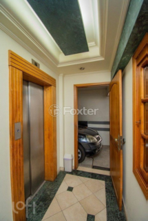 Image 25 - 227786