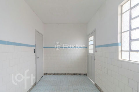 Image 6 - 228086