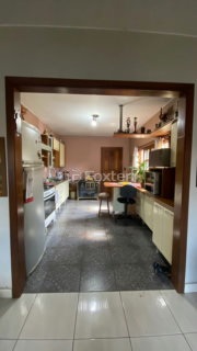 Image 10 - 228522