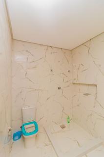 Image 25 - 228568