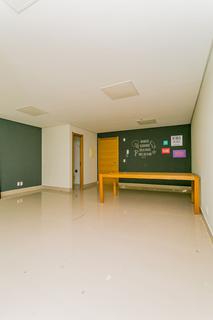 Image 6 - 228837