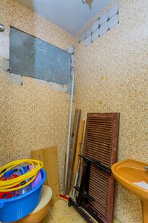 Image 28 - 228866