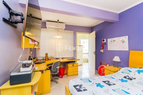 Image 33 - 228933