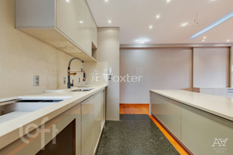 Image 32 - 229330