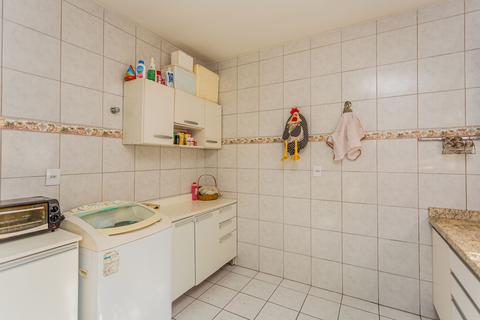 Image 29 - 229352