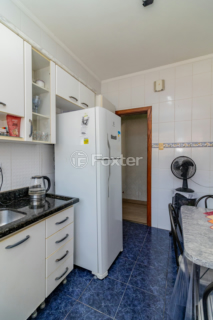 Image 17 - 229385