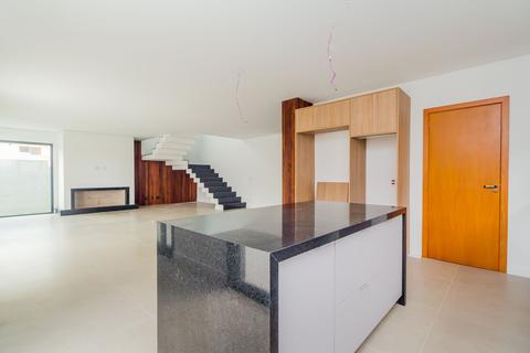 Image 10 - 229444