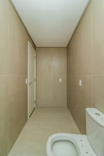 Image 38 - 229818