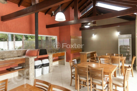 Image 31 - 230018