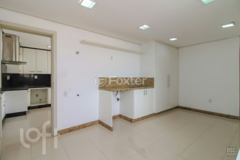 Image 33 - 230683
