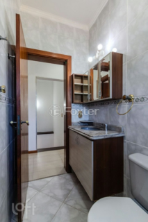 Image 23 - 231325