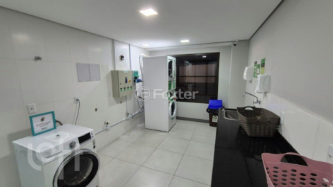 Image 21 - 232313