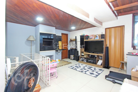 Image 19 - 232542